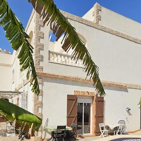 Casa Torre Pequena